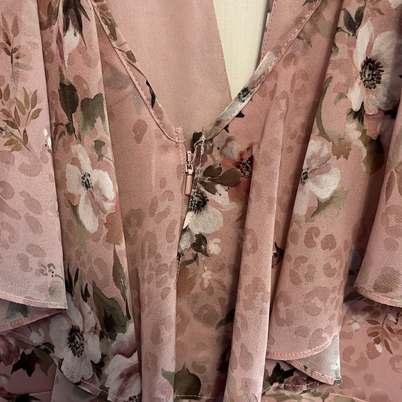 Evernew Melbourne Venice Flutter Sleeve Dress - Picture 7 of 8